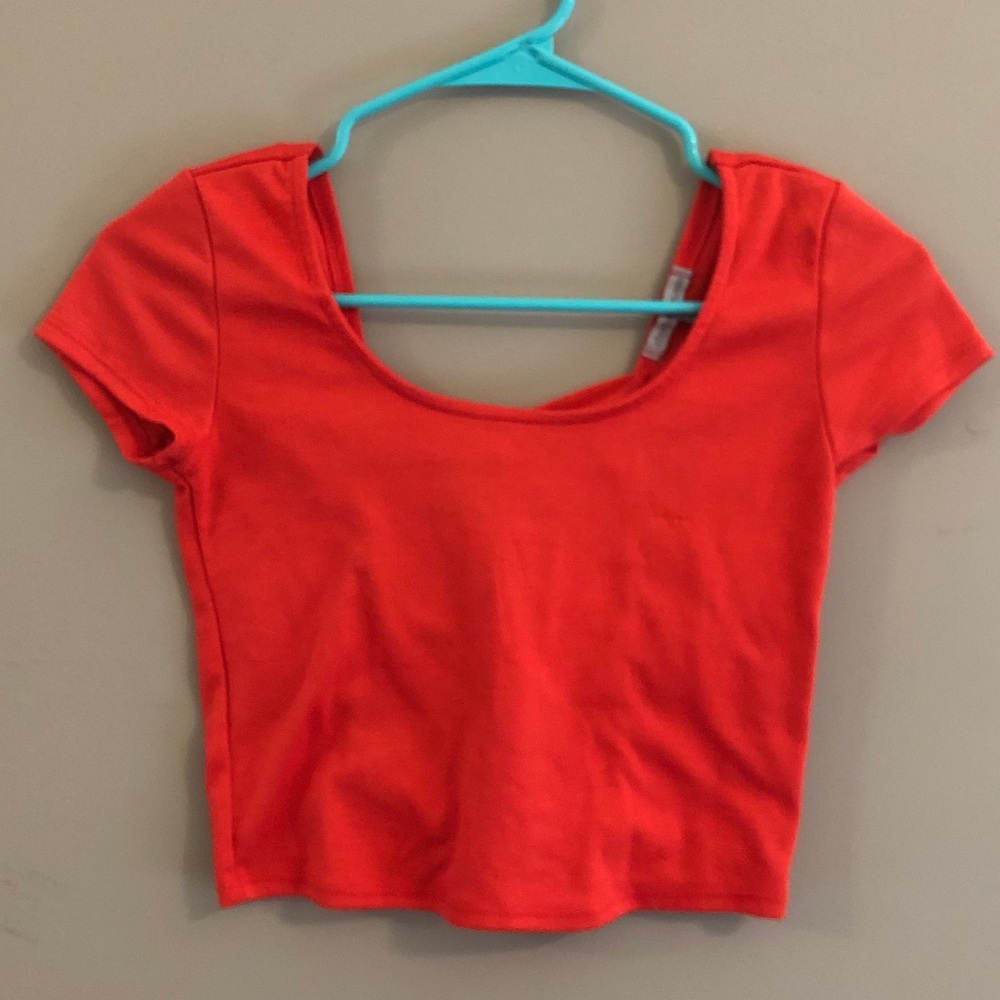 Crop top